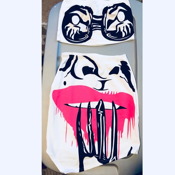 2 Piece Face Design Tube Top and Skirt - Picture 2 of 6